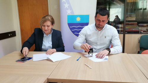 IMG-78302d560fa7e39a11715471ae9af31a-V