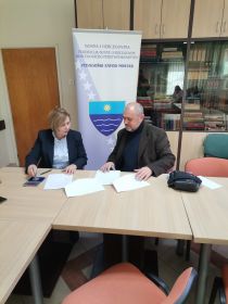 IMG-a0628c27f9ea6bca8cc03a2cc336fd85-V