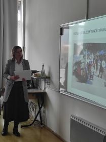 IMG-e3d480ee8de4f7d213f22e07eaea5967-V