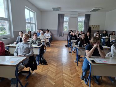 IMG-cecc4f8a1fe32dacce6630b404a3878d-V